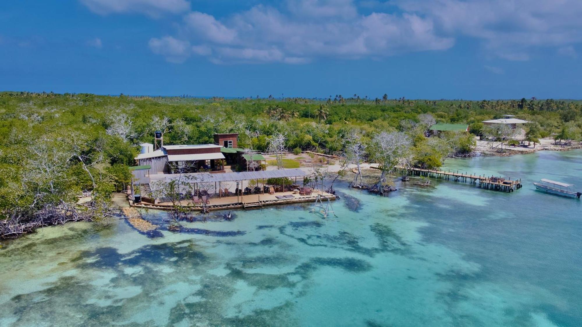 Medusa Hostel Isla Tintipan Tintipan Island Buitenkant foto