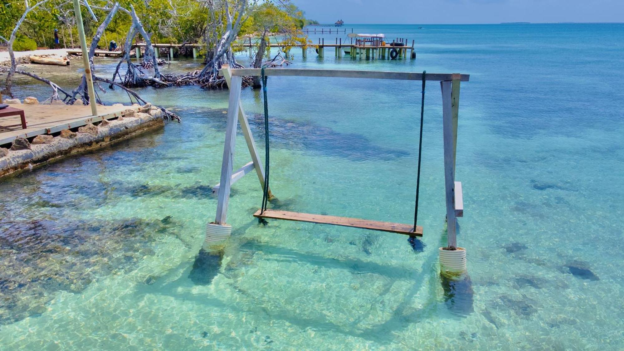 Medusa Hostel Isla Tintipan Tintipan Island Buitenkant foto
