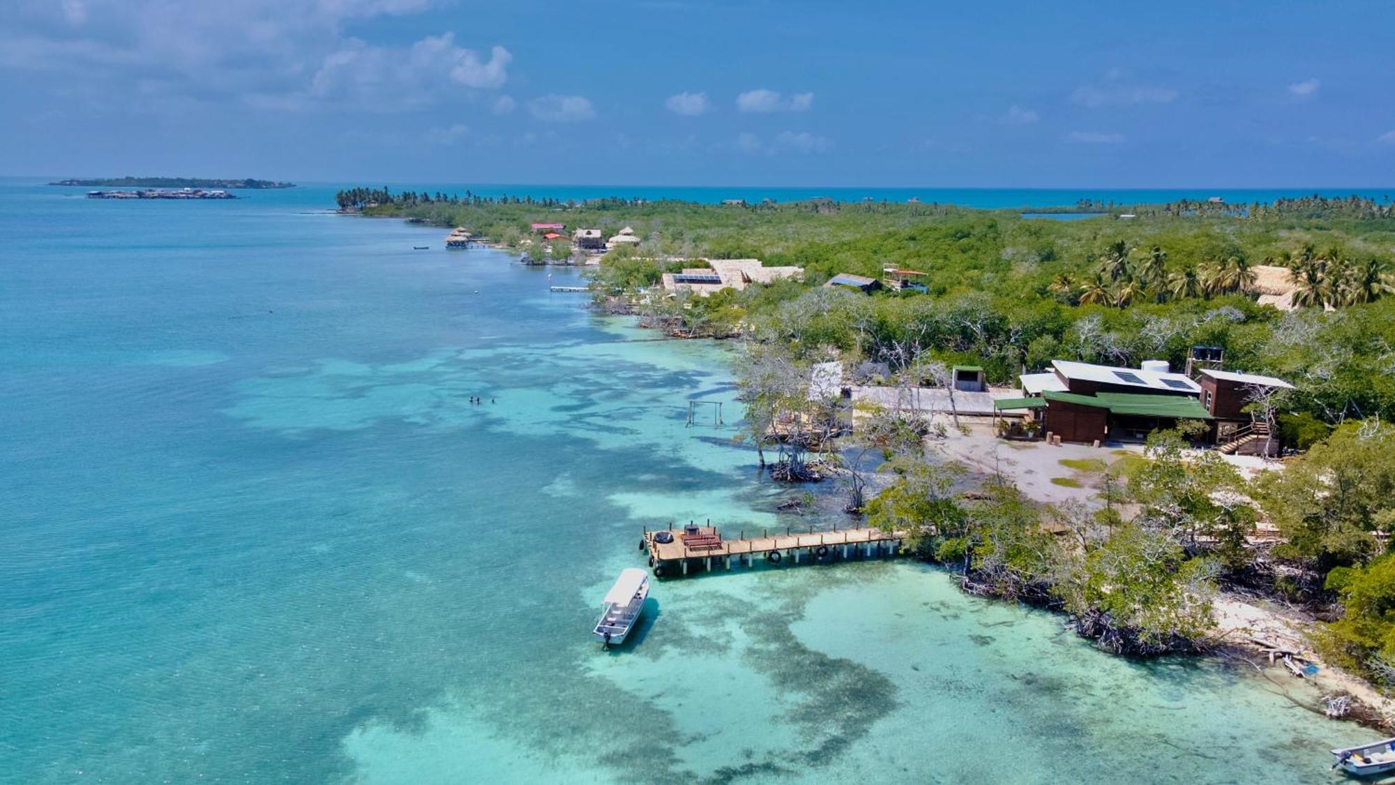 Medusa Hostel Isla Tintipan Tintipan Island Buitenkant foto