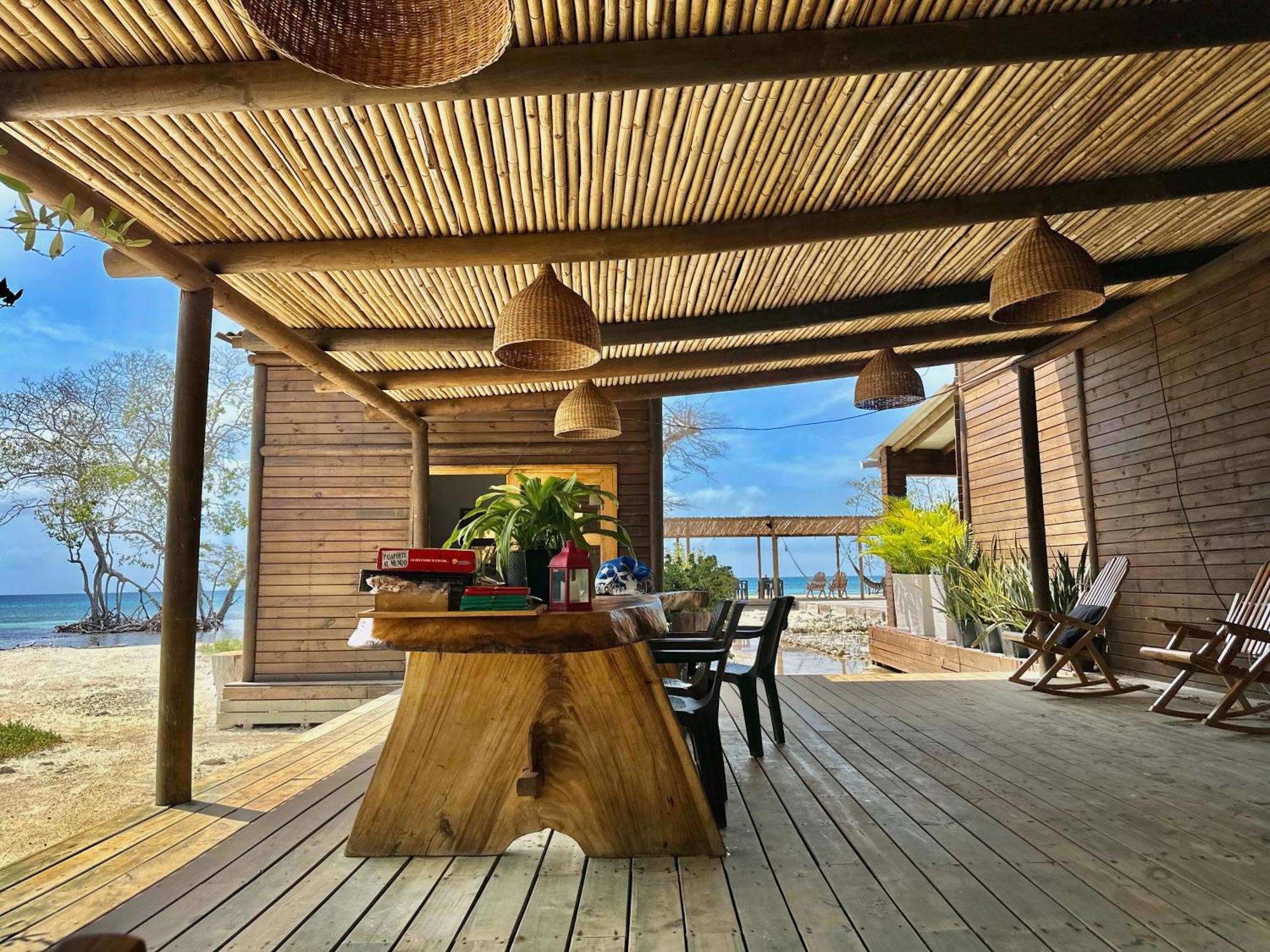 Medusa Hostel Isla Tintipan Tintipan Island Buitenkant foto