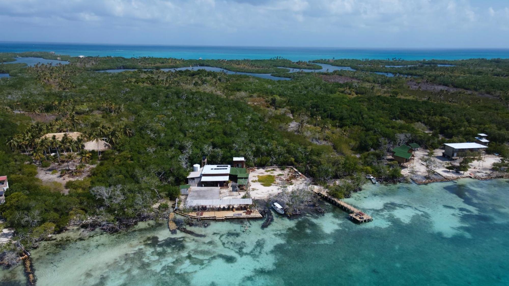 Medusa Hostel Isla Tintipan Tintipan Island Buitenkant foto