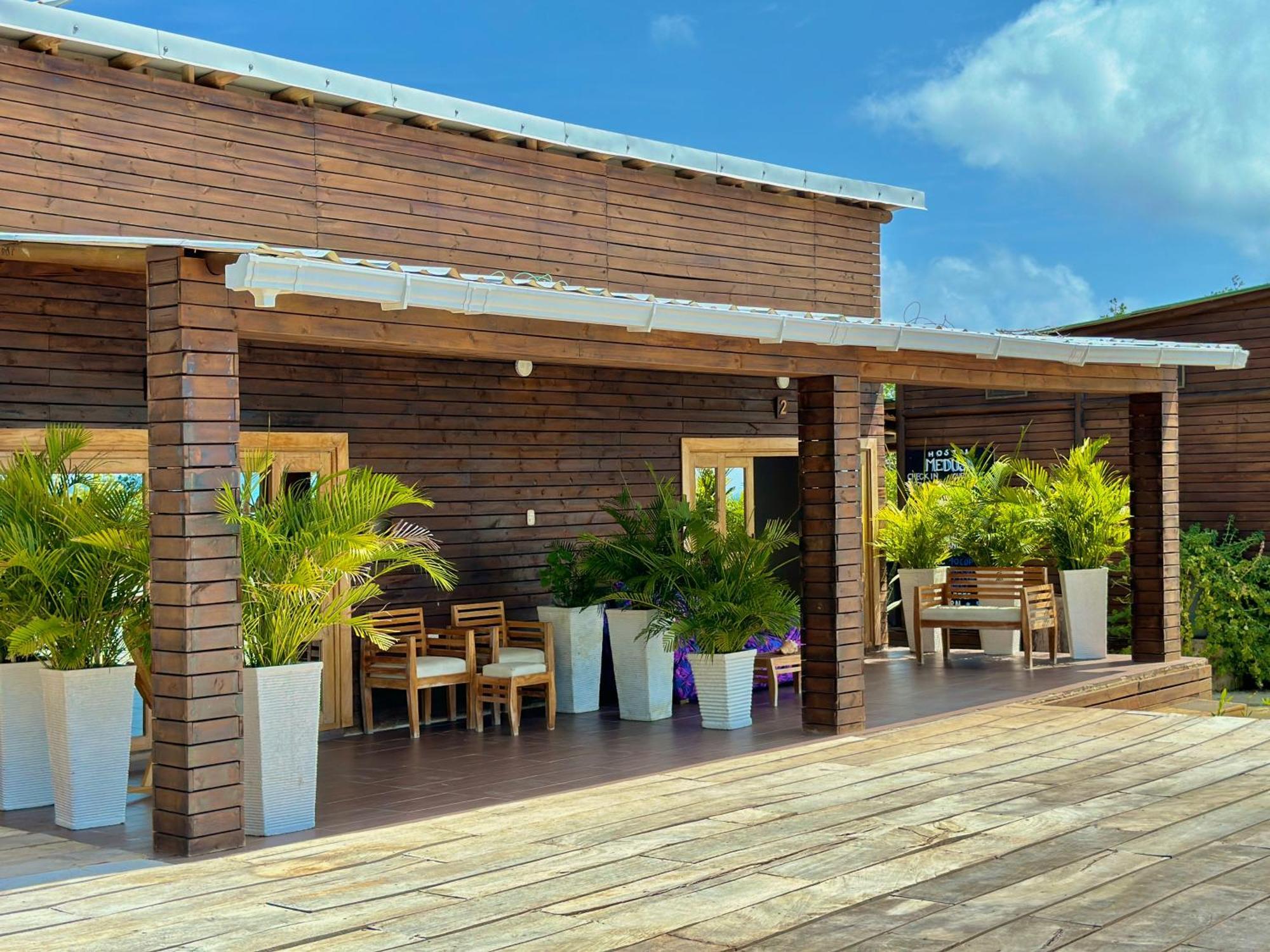 Medusa Hostel Isla Tintipan Tintipan Island Buitenkant foto